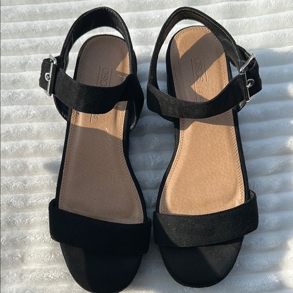ASOS Black Suede Sandals with Wide Strap and Cushioned Sole - Picture 2 of 12